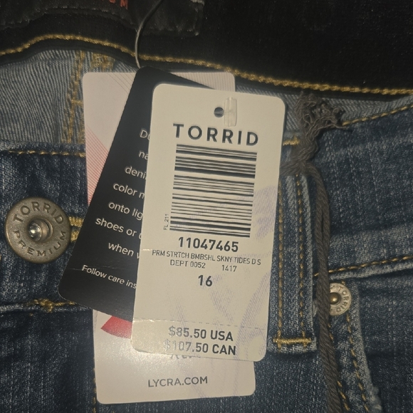 Torrid Premium Stretch Bombshell Skinny Tides Distressed Jeans - Picture 3 of 10